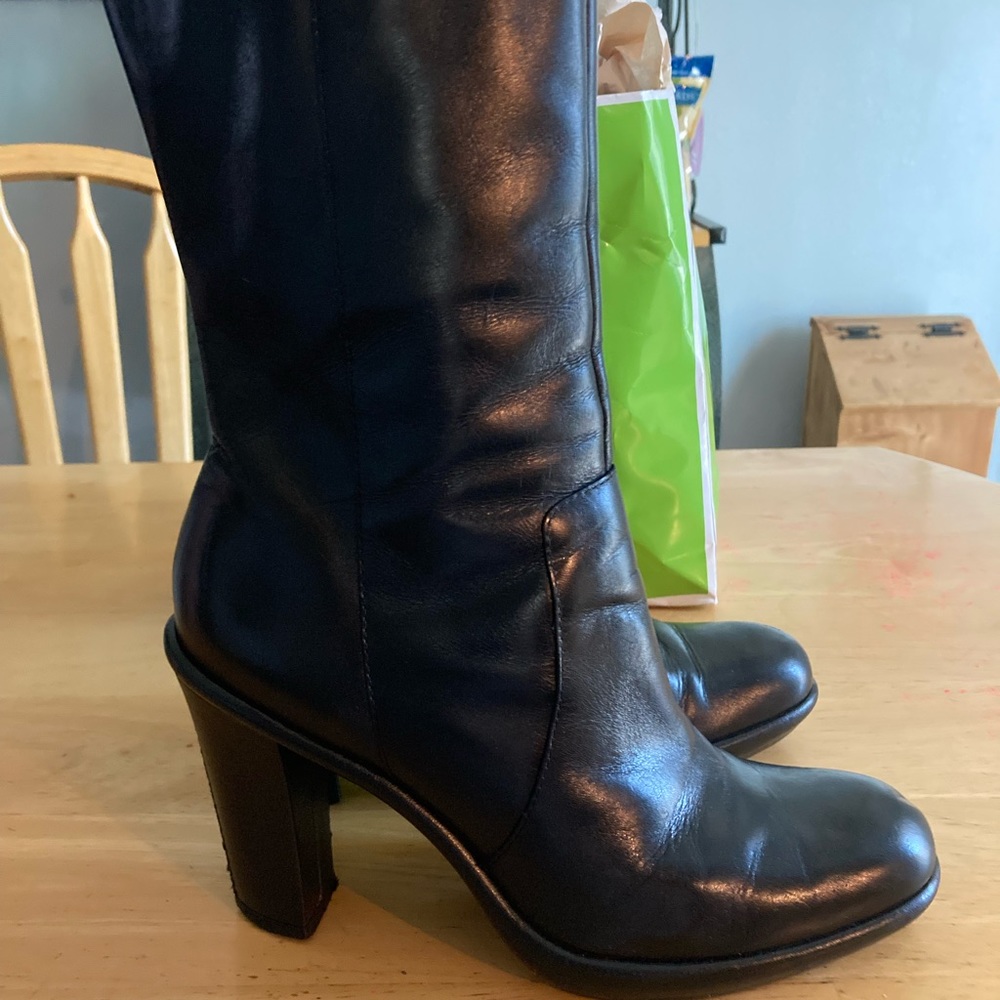 Tommy Hilfiger black leather high heel boots